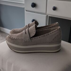 Women's Suede Platform Loafers